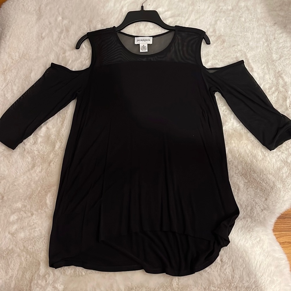 Peck & Peck, cold-shoulder, 3/4 sleeve black knit top.  Size Medium.